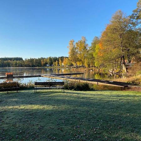 Vacker Hus I Naturen Fröseke Buitenkant foto