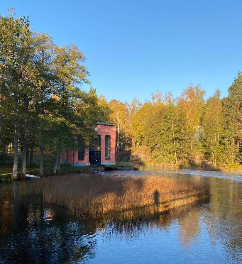 Vacker Hus I Naturen Fröseke Buitenkant foto